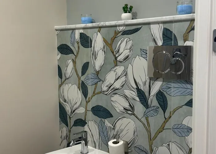 Lina & 게스트하우스 4*