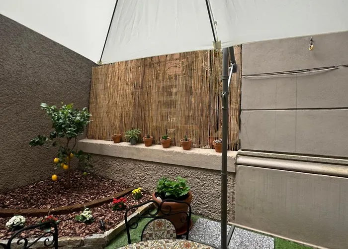 게스트하우스 Lina & 4*