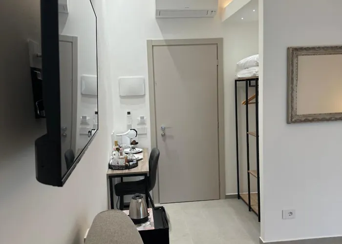 Lina & 게스트하우스 4*